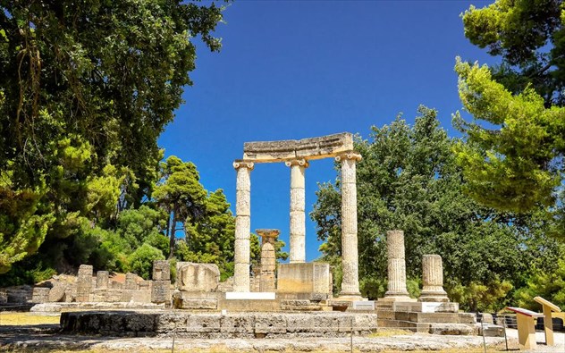 Δέκα διάσημα αρχαία μνημεία της Ελλάδας που κάθε Έλληνας πρέπει να έχει επισκεφτεί!