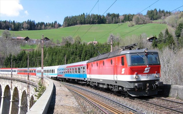 diaforetiko.gr : semmering railway treno Μοναδικά ταξίδια με τρένο σε χειμωνιάτικα, παραμυθένια τοπία!