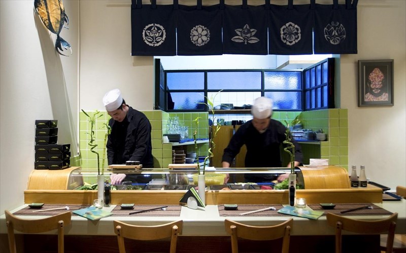 the-sushi-bar-katadusi-sta-mustika-tis-authentikis-sushi-filosofias