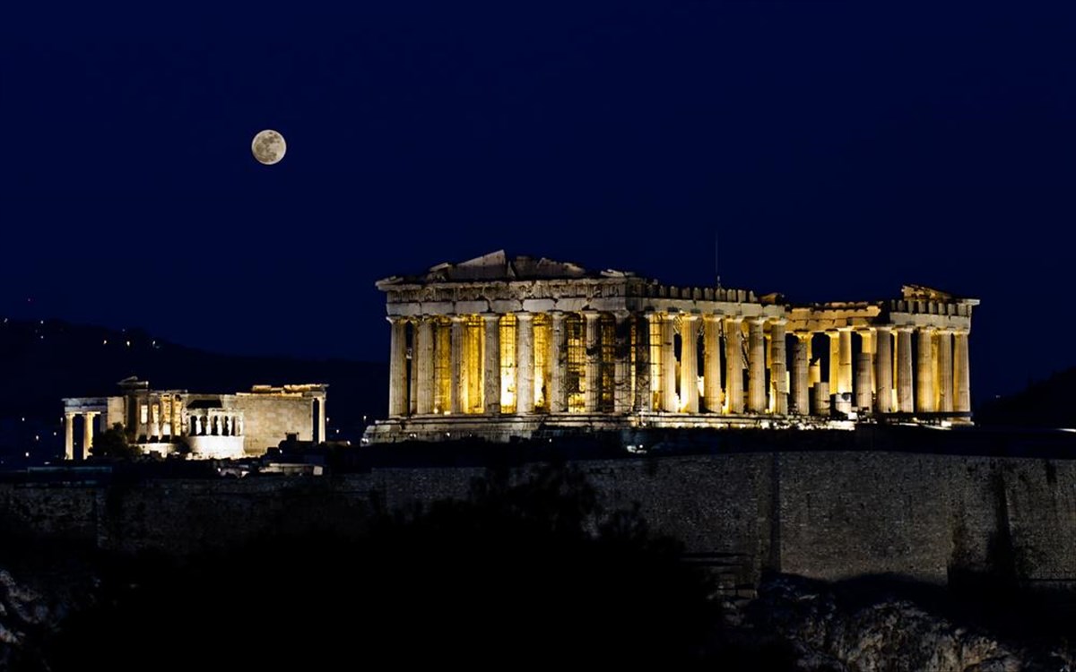 full-moon-acropolis