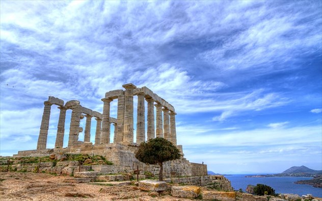 Δέκα διάσημα αρχαία μνημεία της Ελλάδας που κάθε Έλληνας πρέπει να επισκεφτεί!