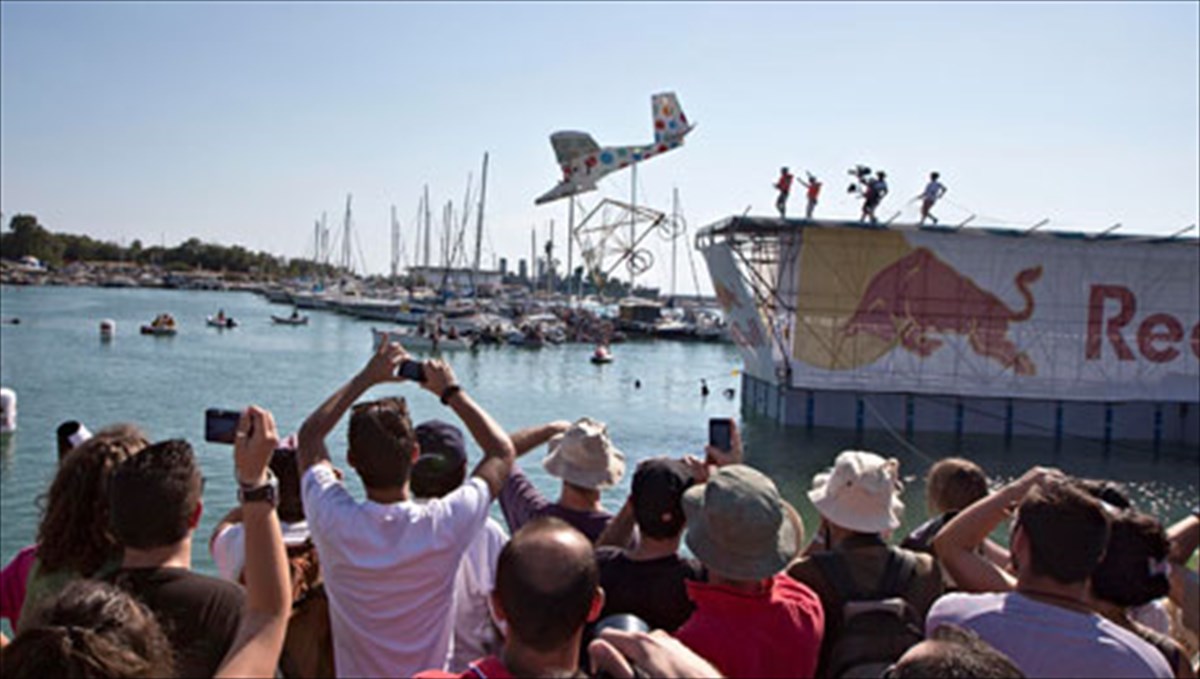 o-doureios-skulos-tis-omadas-six-togs-ebgale-ftera-kai-katektise-tin-proti-thesi