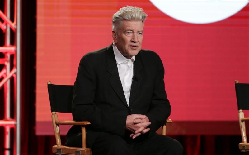 o-david-lynch-epimenei-oti-exei-teleiosei-me-tis-tainies-megalou-mikous
