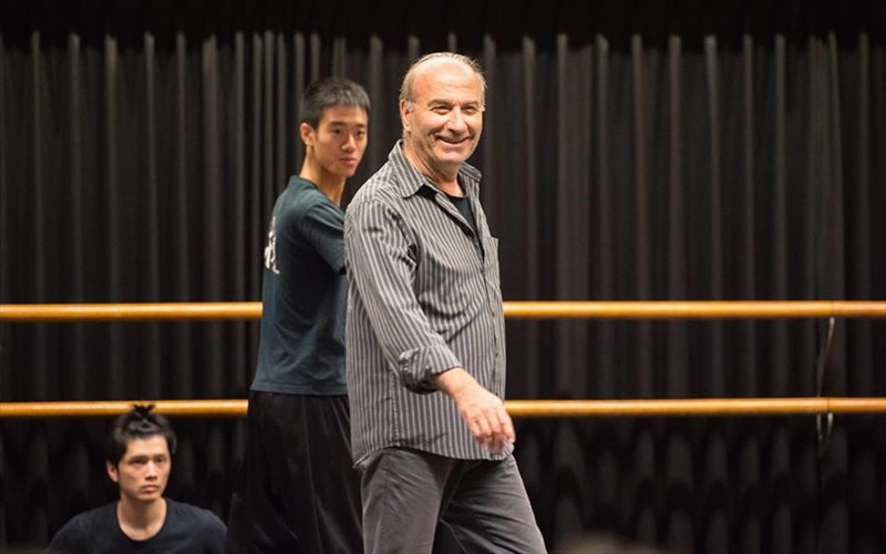 neoi-ithopoioi-kai-spoudastes-apo-17-xores-sto-ergastirio-i-methodos-tou-theodorou-terzopoulou