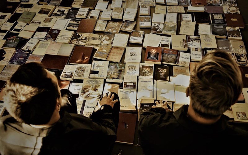 aiti-mia-performance-gia-tin-istoria