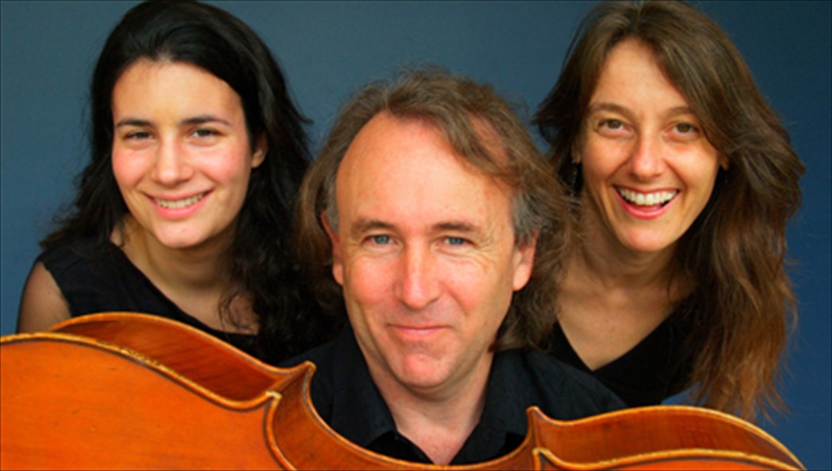 i-suros-epimenei-klasika-sto-8o-diethnes-festibal-aigaiou