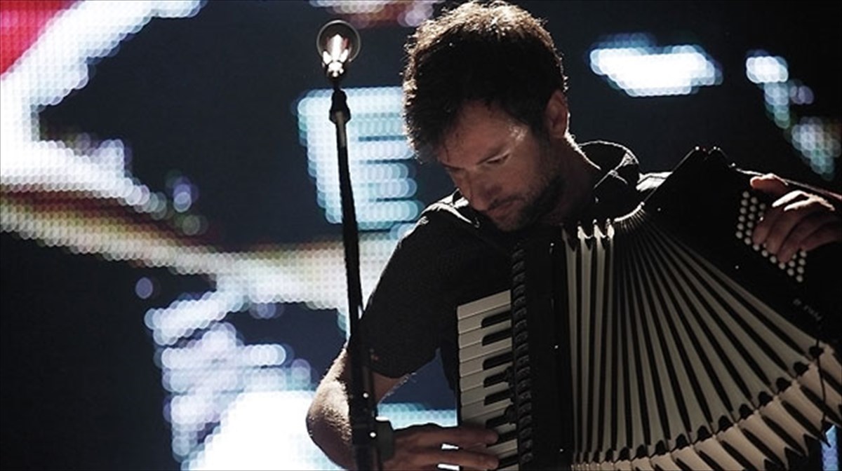 pagkosmios-diagonismos-skinothesias-gia-ton-marabegia