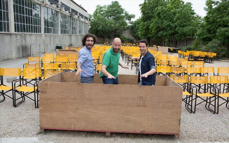 summer-comedy-party-apo-ton-lampro-fisfi-sto-festibal-athinon--fotografies-kai-binteo-fotografies-kai-binteo