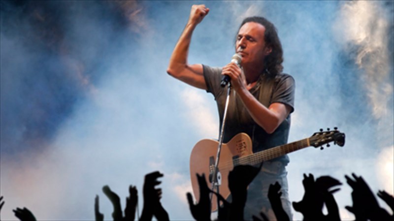 xairetismata-stin-eksousia-apo-ton-basili-papakonstantinou