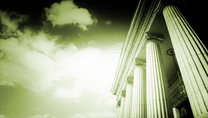 asteies-perierges-kai-sunarpastikes-istories-apo-tin-arxaiotita