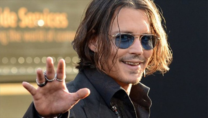 o-Johnny-depp-sunergazetai-me-ton-wes-anderson