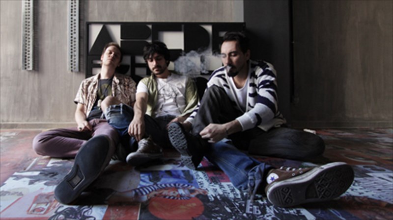 punk-kai-dirty-pop-apo-tous-monovine