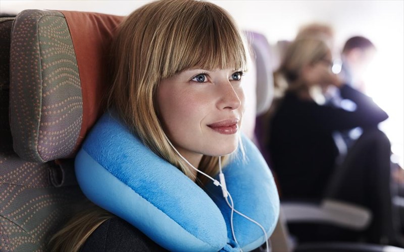 pos-frontizoume-to-derma-mas-otan-taksideuoume-me-aeroplano