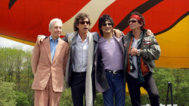 aposurontai-oi-rolling-stones