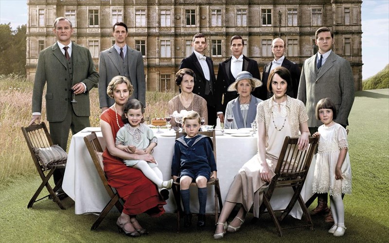 to-2018-ksekinoun-ta-gurismata-tainias-gia-ton-purgo-tou-ntaounton