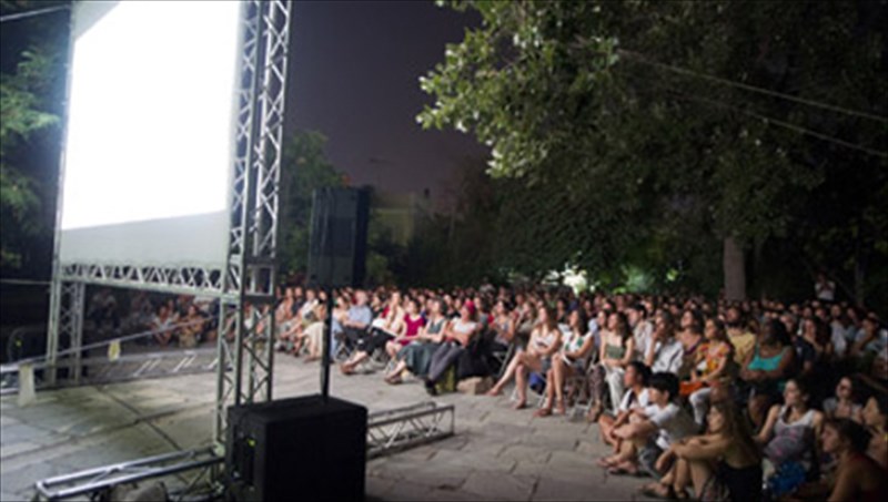 i-zoi-tis-polis-sunanta-tin-texni-tou-kinimatografou