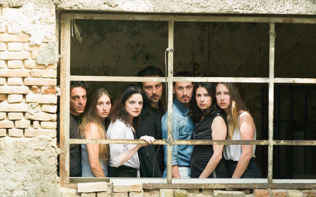 maniapapadimitriousite2photo