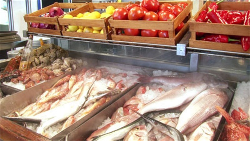 giati-prepei-na-trome-psaria