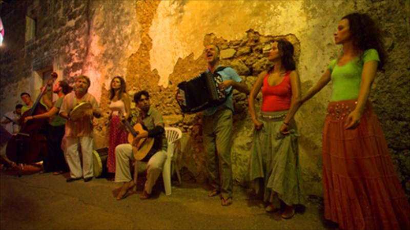 i-ellinofoni-paradosi-tis-kato-italias-sto-proaulio-tou-badminton