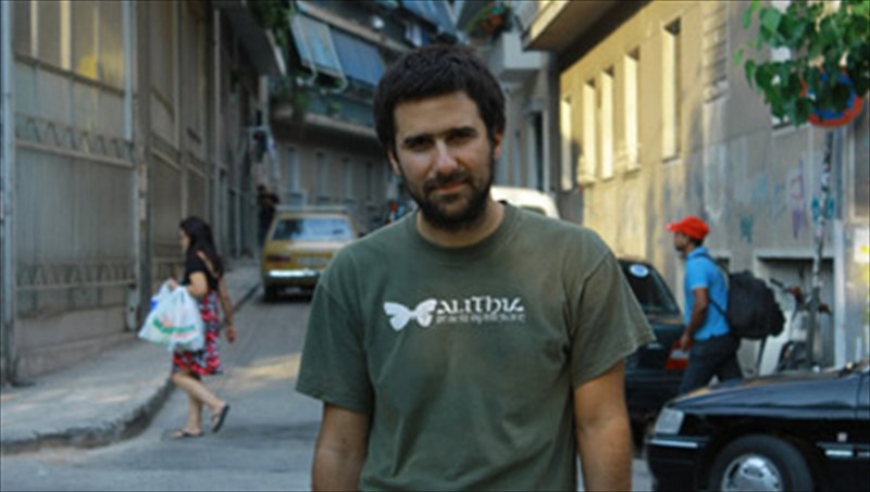 sto-festibal-benetias-taksideuoun-oi-titloi-telous-tou-giorgou-zoi