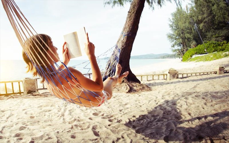 kalokairino-bazaar-biblion-apo-tis-ekdoseis-topos