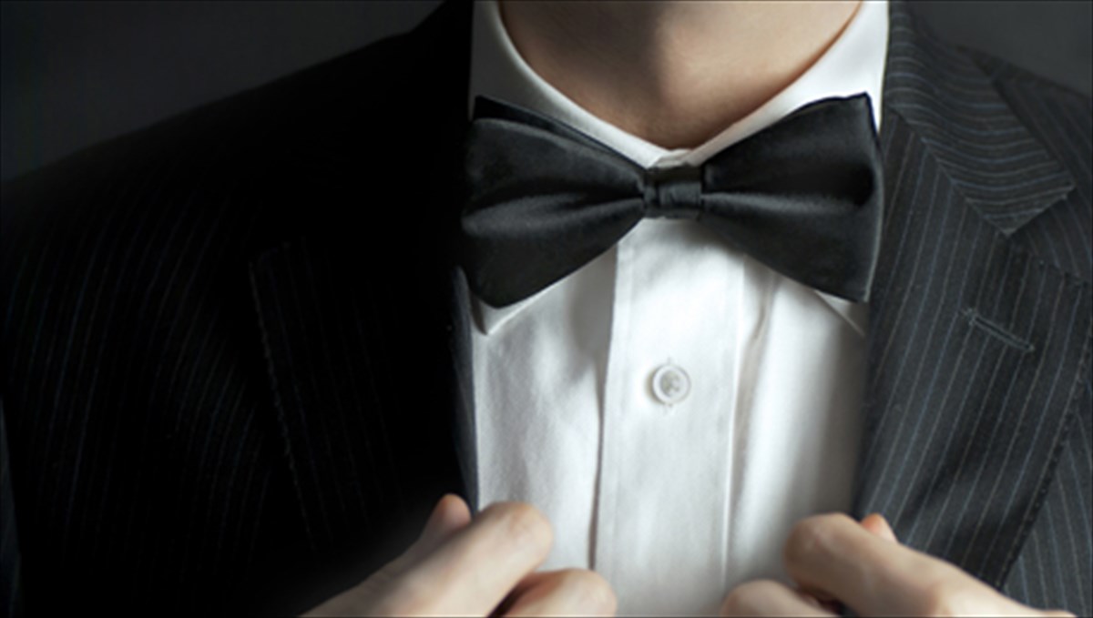 to-savoir-vivre-tis-ellinikis-boulis