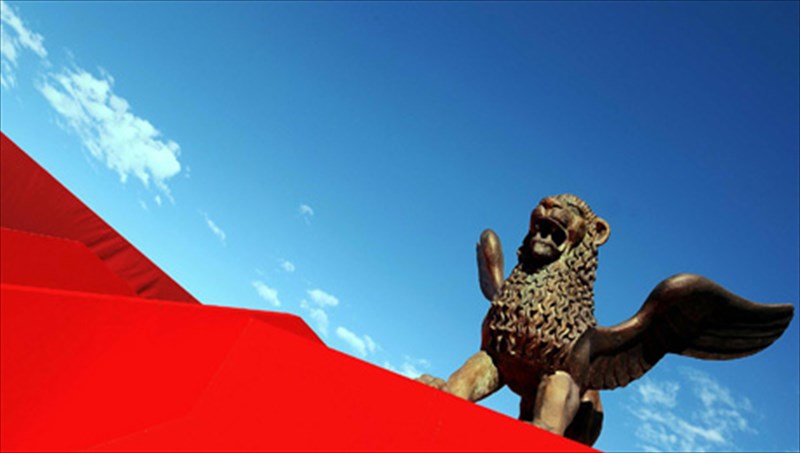 terence-malick-kai-brian-de-palma-sto-kunigi-tou-xrusou-leonta