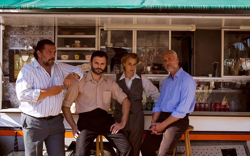 mia-orkismeni-parthena-stin-peiraios-260