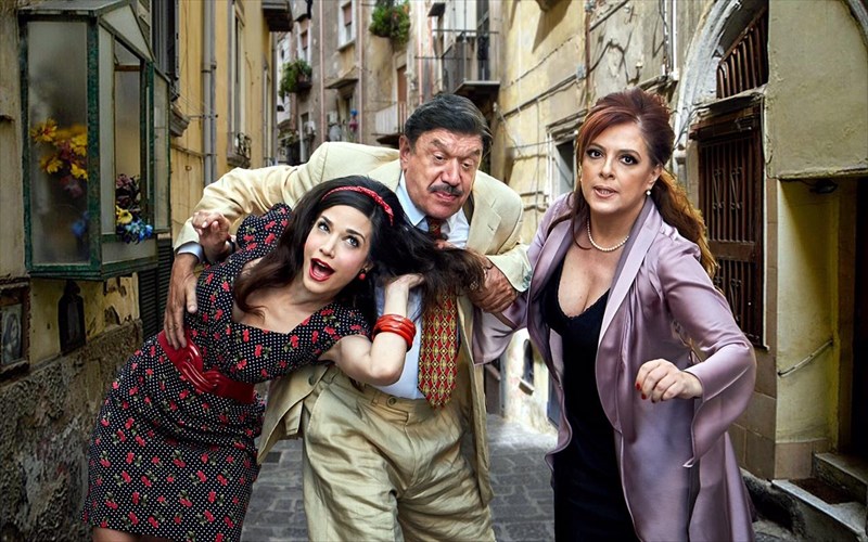 filoumena-me-tin-eleni-rantou-ksana-sti-skini