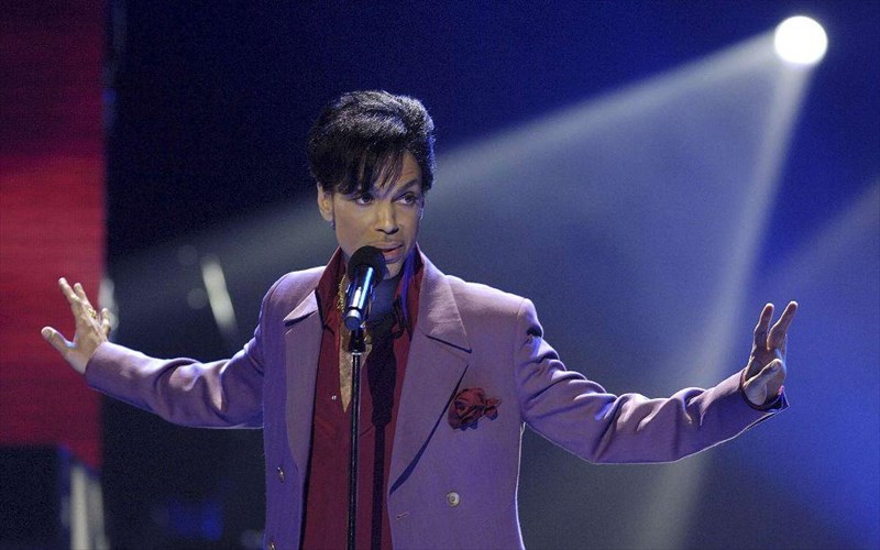 o-prince-epestrepse-sto-youtube