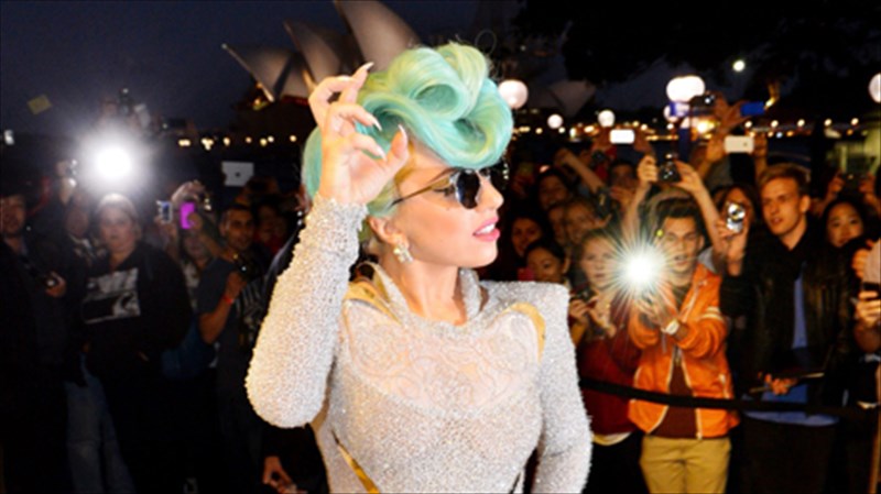 kinimatografiko-ntempouto-gia-ti-lady-gaga