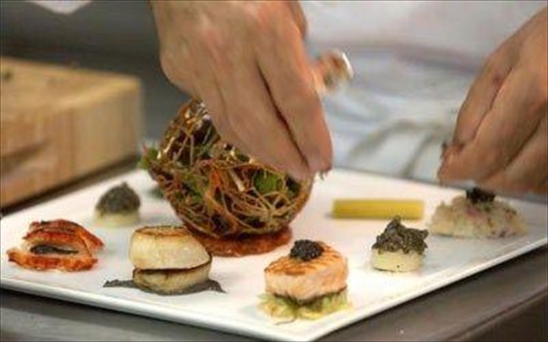 poia-einai-i-pio-akribi-salata-tou-kosmou-pio-akribi-salata-tou-kosmou