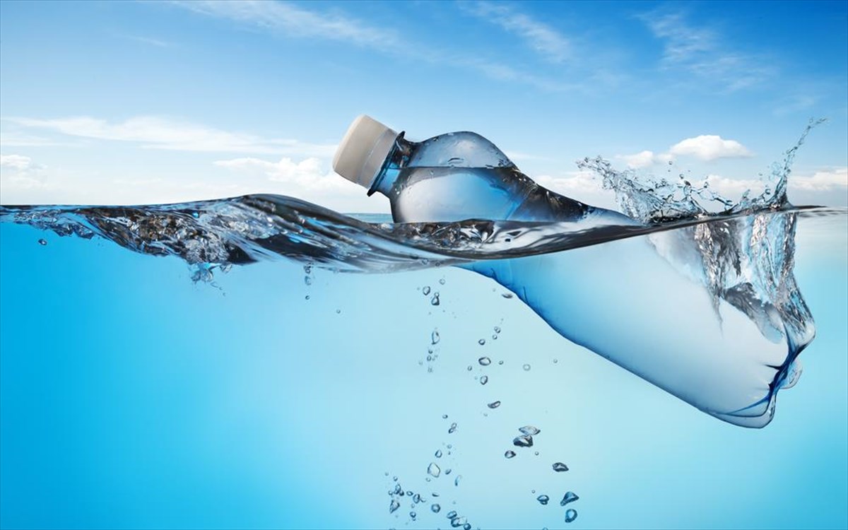 plastiko-mpoukali-nero