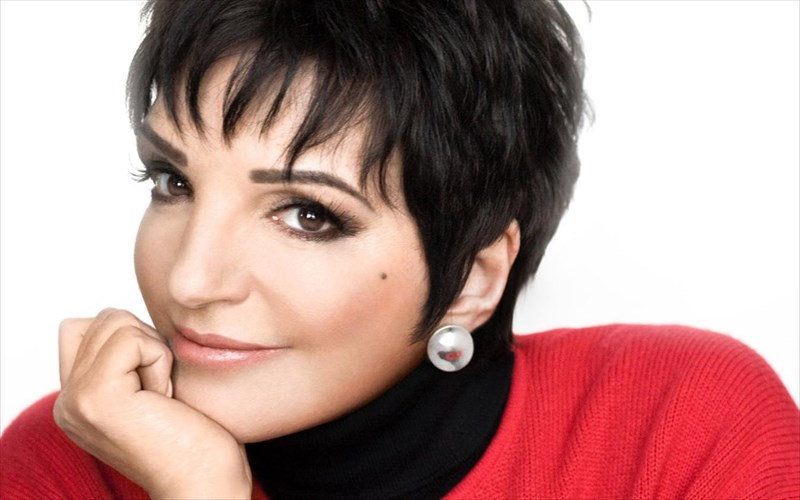 ennea-proionta-omorfias-pou-den-exoun-logo-uparksis