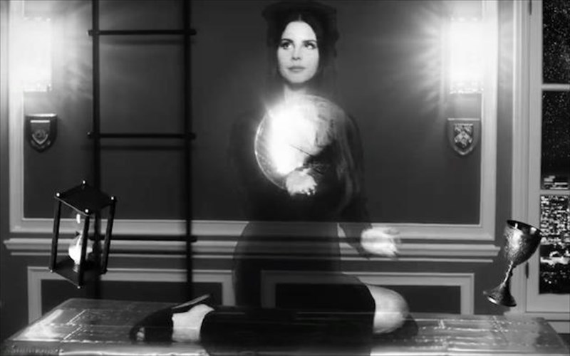 lana-del-rey-stoxos-tou-lust-for-life-itan-na-pao-mprosta