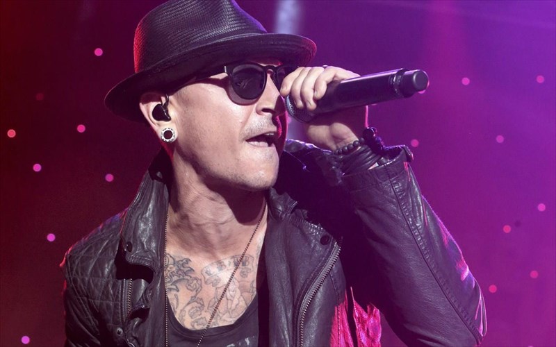 i-talinda-bennington-mila-gia-proti-fora-gia-ton-thanato-to-suzugou-tis