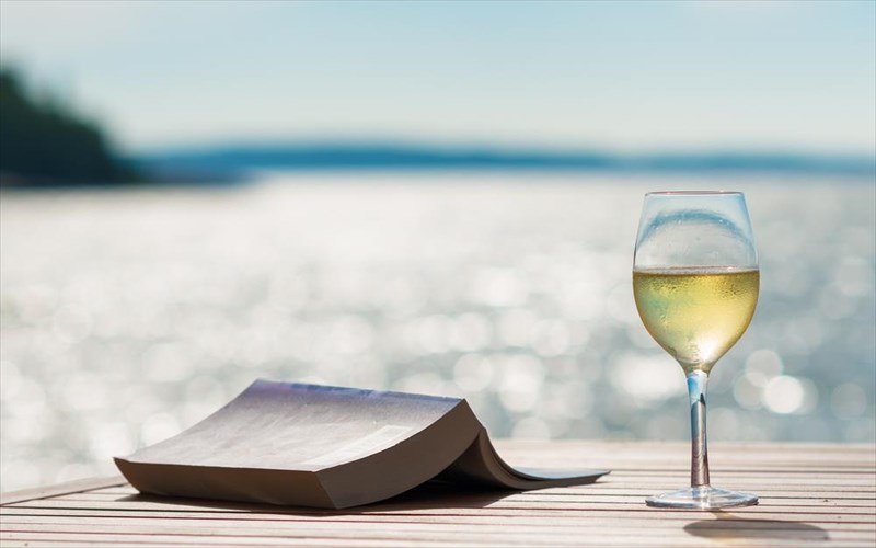 tessera-nea-biblia-kalosorizoun-ton-augousto