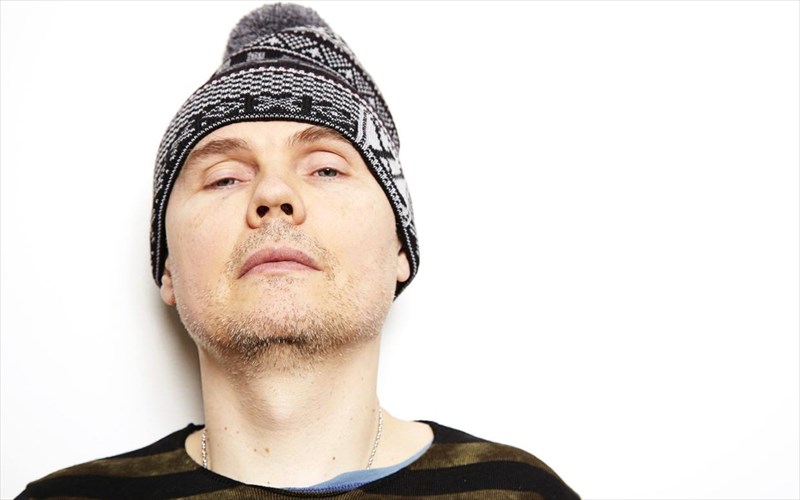 ton-oktobrio-kukloforei-neos-diskos-apo-ton-billy-corgan