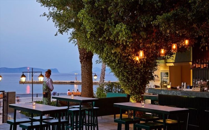 oi-geuseis-tou-nixon-pane-spetses