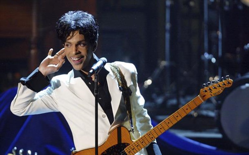 to-mob-den-itan-telika-to-agapimeno-xroma-tou-prince