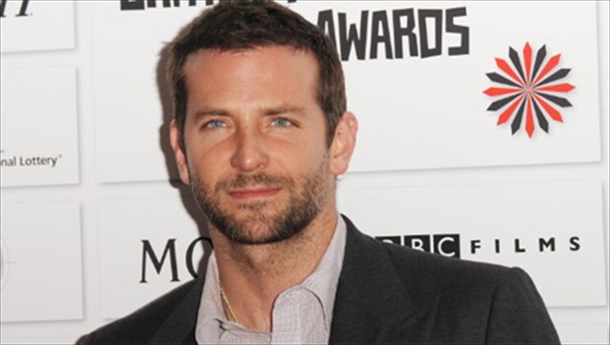 o-bradley-cooper-se-nouar-monopatia