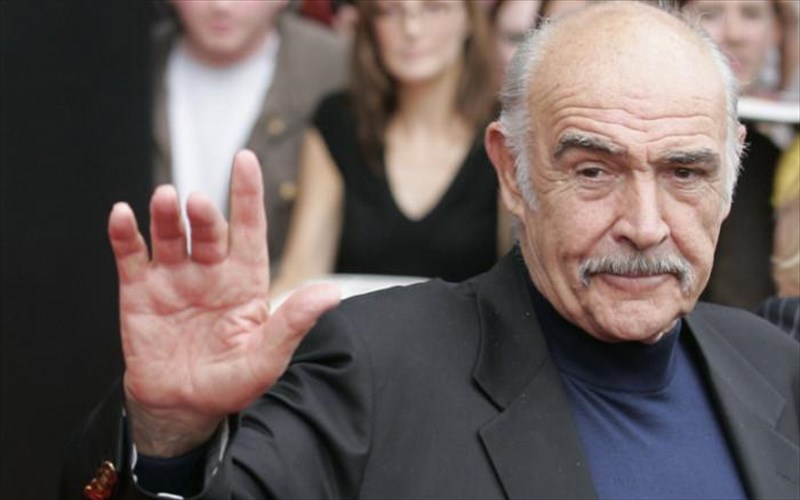 o-sean-connery-antidra-sti-mousiki-tou-James-bond-pou-paizetai-pros-timin-tou-dimosios