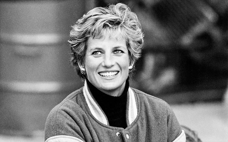 den-ksexna-tin-prigkipissa-diana-o-elton-John-elton-John