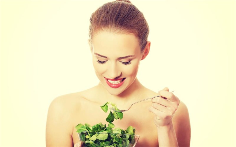 deka-trofes-pou-koboun-tin-oreksi