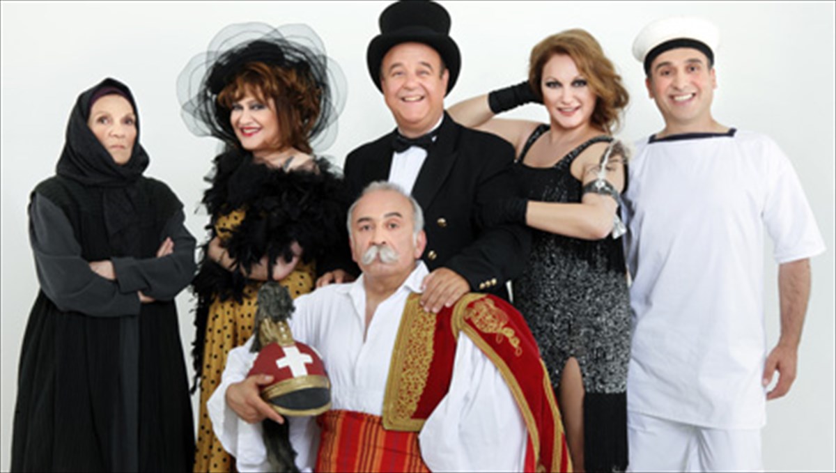 i-ellada-pote-den-pethainei-stin-petroupoli