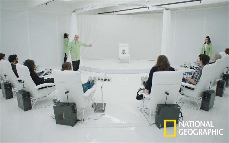 year-million-i-nea-seira-pou-mas-fernei-se-epafi-me-to-mellon-simera