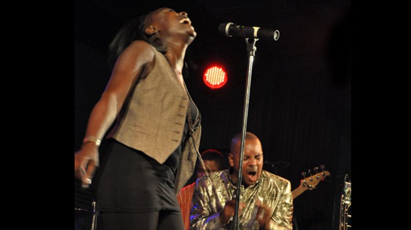 funk-kai-soul-parti-sto-half-note