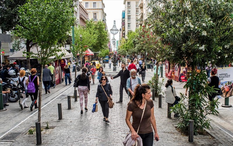 pezodromoi-apo-tin-erxomeni-pempti-oi-odoi-abramiotou-kai-karori-sto-emporiko-trigono-tis-athinas