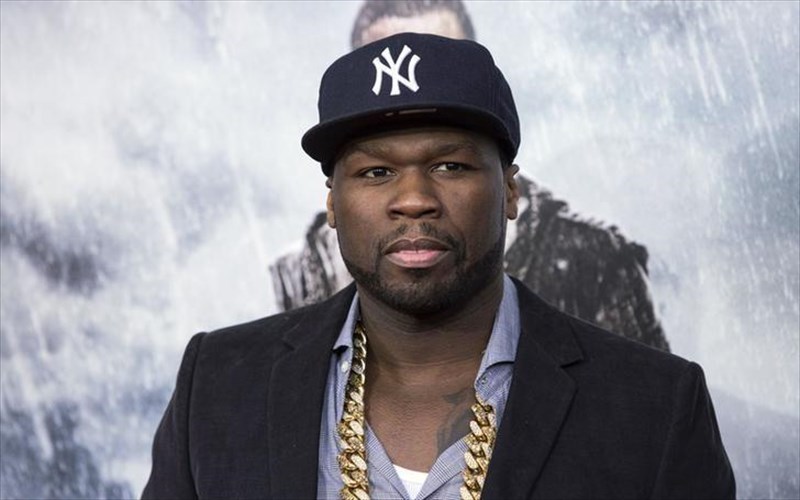 o-50-cent-arnithike-miso-ekatommurio-dolaria-apo-ton-donald-trump