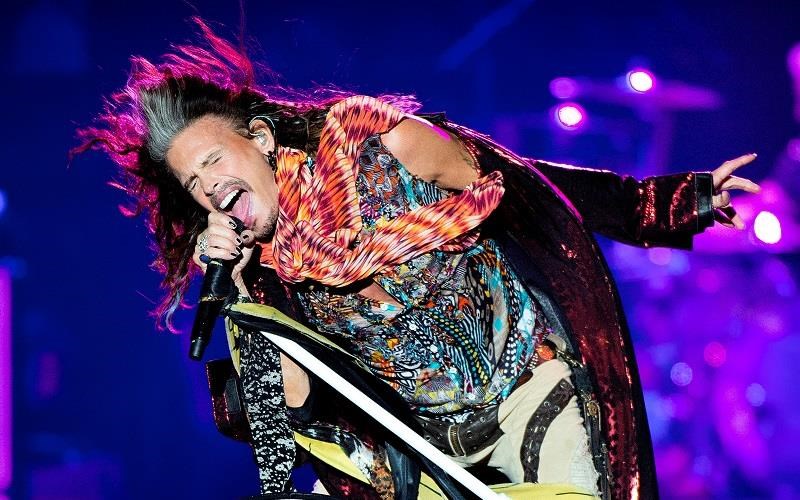 aerosmith-akurothikan-sunaulies-logo-problimaton-ugeias-tou-steven-tyler